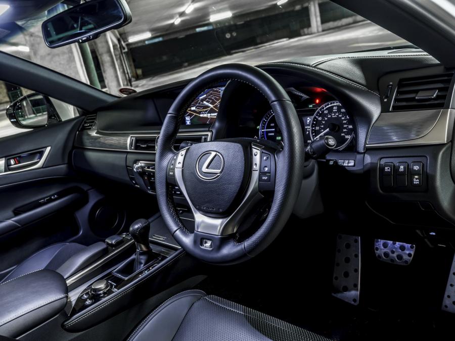  Lexus GS300h F-Sport 2013 года  (UK) (фото 4 из 11)
